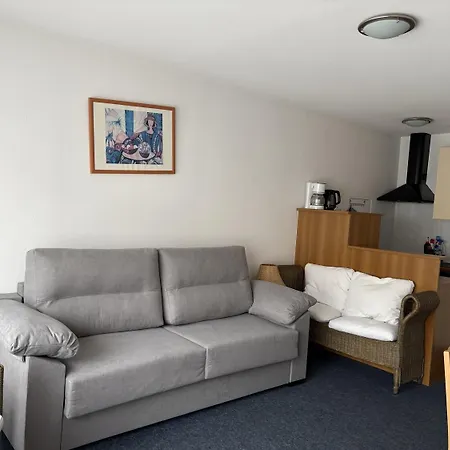 Apartment Le - Piscine - 2 Pieces Pour 6 Personnes Mae-6063